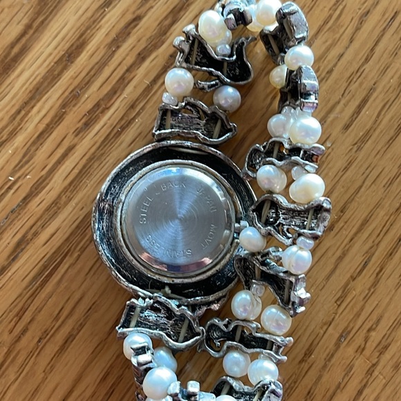 Stretchy Vintage watch bracelet 🌺 - Picture 4 of 4